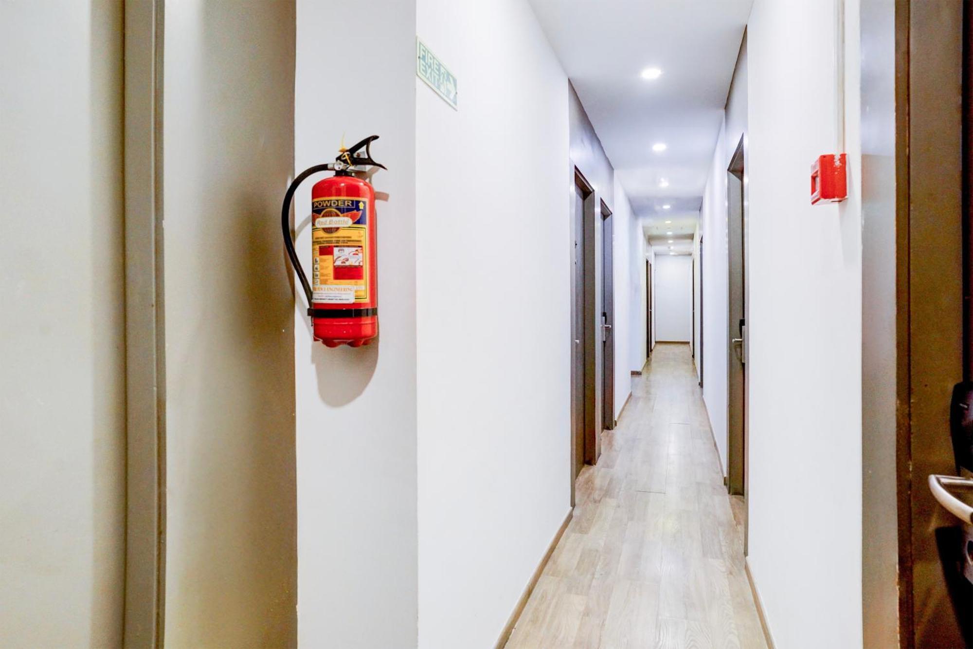 Hotel Townhouse Khar The Habitat Bombay Exterior foto